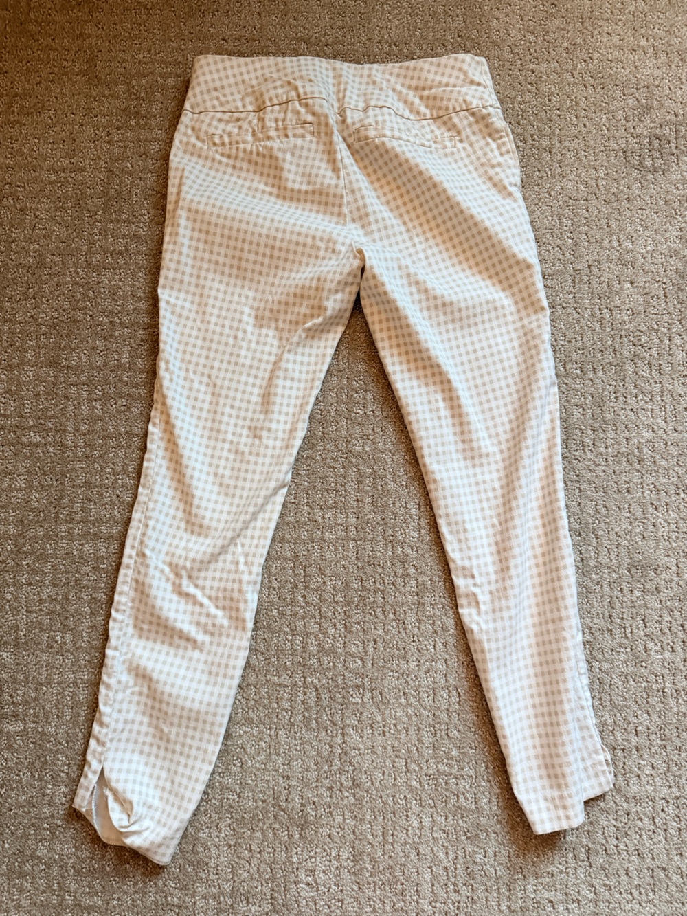 New York and Company Elastic Cropped Pants